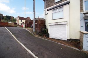 Side Aspect- click for photo gallery